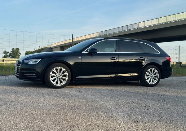 Audi A4 cena 64000 przebieg: 193661, rok produkcji 2016 z Drezdenko małe 301